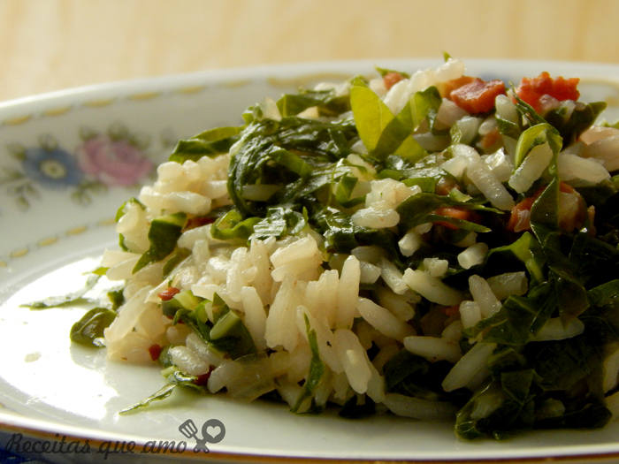 Arroz com couve e bacon
