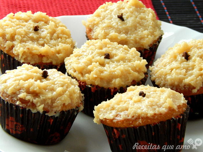 Cupcake de abóbora com beijinho