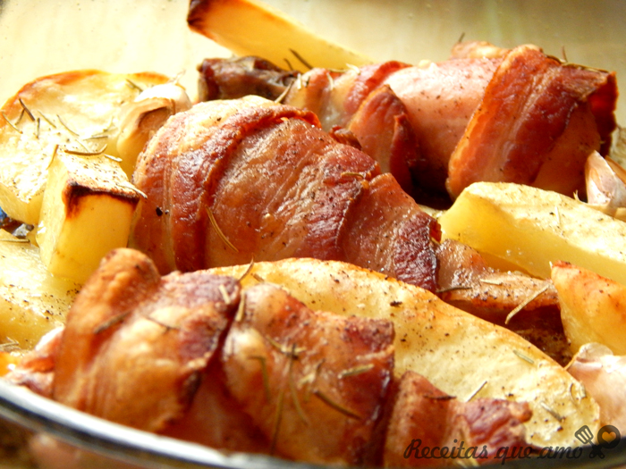 Frango assado com bacon