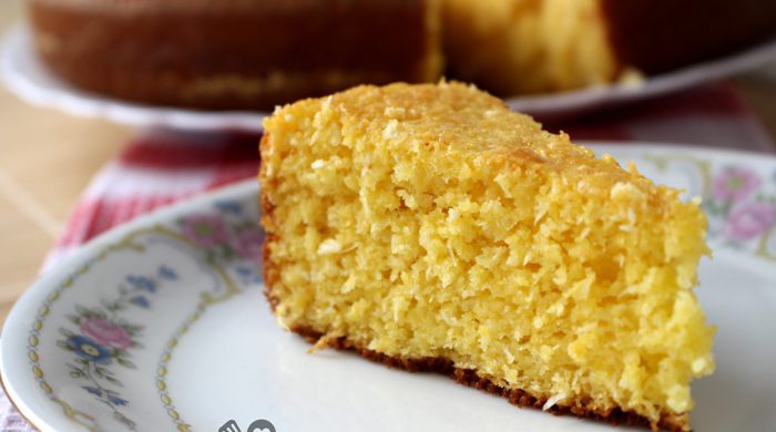 Bolo de milho com leite condensado