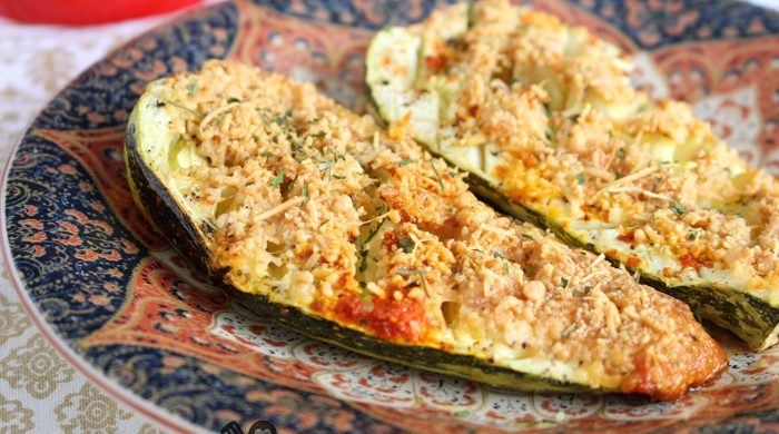 Abobrinha assada com parmesão