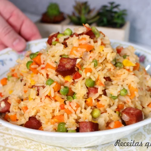 ARROZ NATALINO EM UMA PANELA SÓ