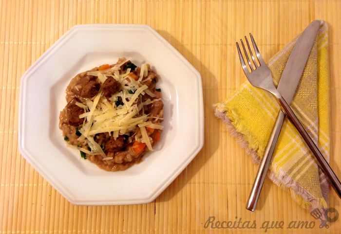 Risoto de carne com cenoura