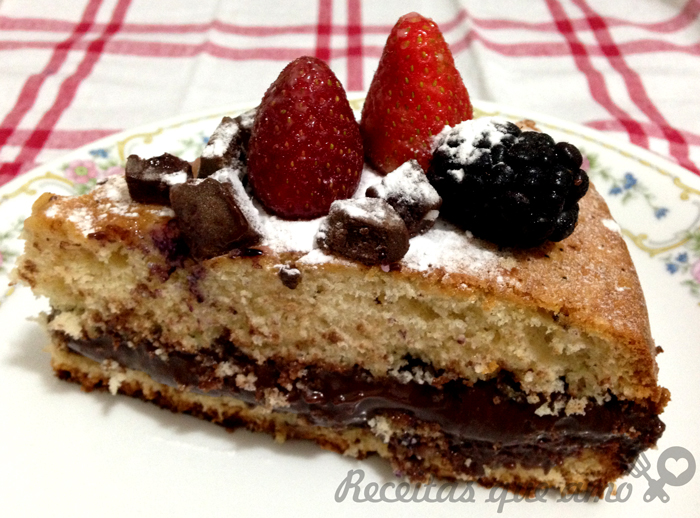 Naked cake de baunilha com chocolate