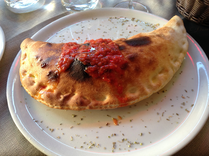 Calzone - Florença - Itália Calzone - Florença - Itália