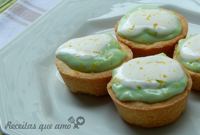 Tortinha de limão com merengue
