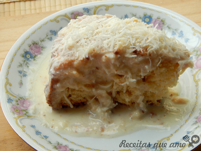 Bolo gelado de coco