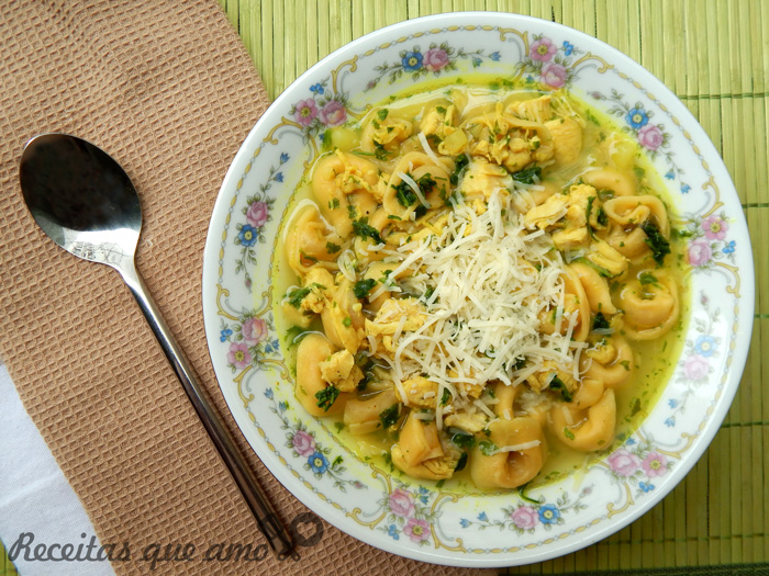 Sopa de capeletti Sopa de capeletti