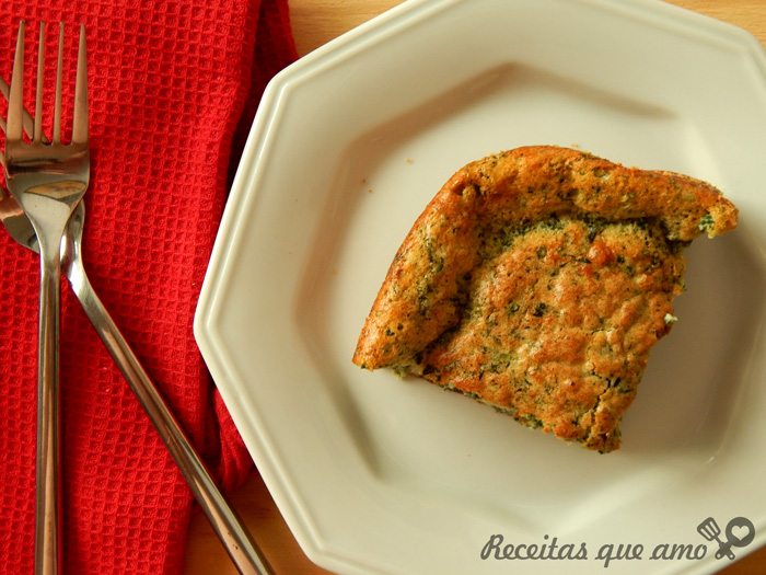 Suflê de espinafre com queijo