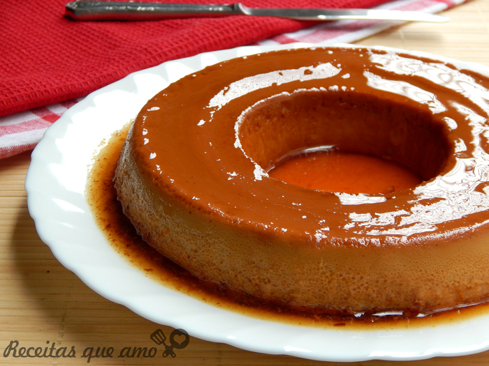 Pudim de doce de leite