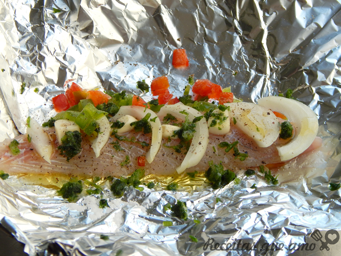 Filé de peixe no papelote