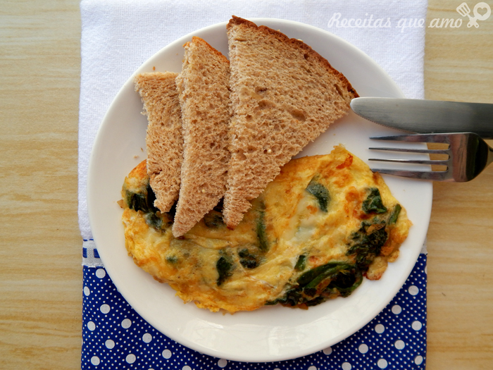 Omelete com espinafre Omelete com espinafre