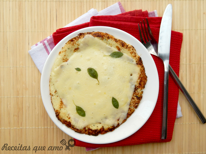 Pizza de couve-flor na frigideira