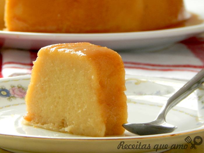 Pudim de pão simples