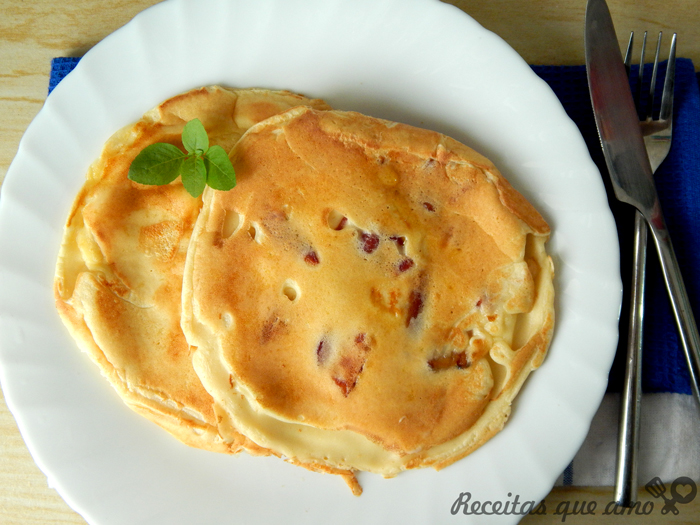 Panqueca de queijo e bacon