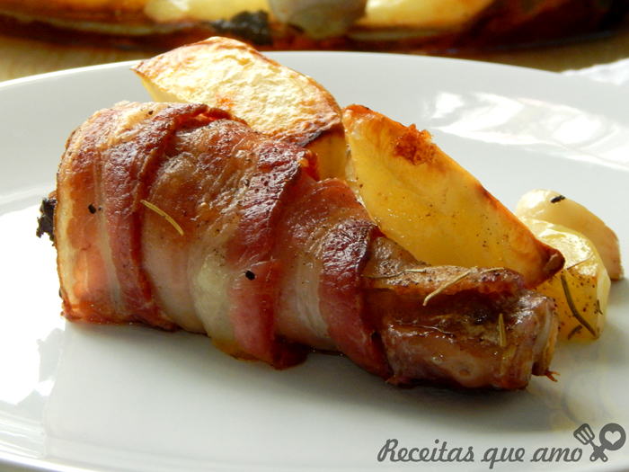 Frango assado com bacon