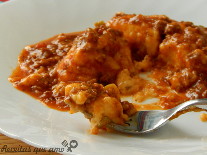 Polenta com carne moída Polenta com carne moída