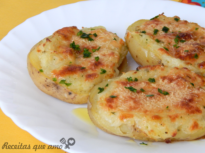 Batata recheada gratinada