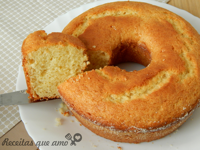 Bolo de iogurte grego