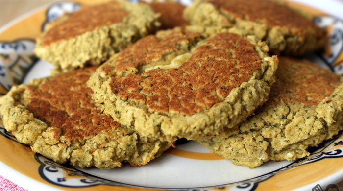 Bolinho de grão de bico com gorgonzola