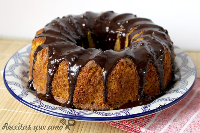 Bolo integral de cenoura