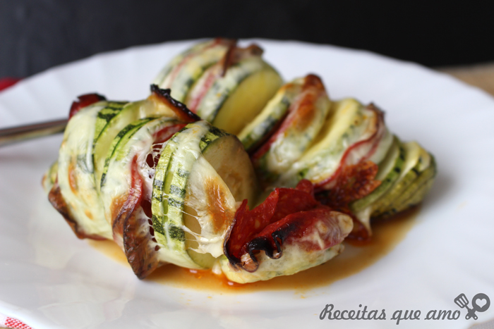 Como fazer abobrinha Hasselback