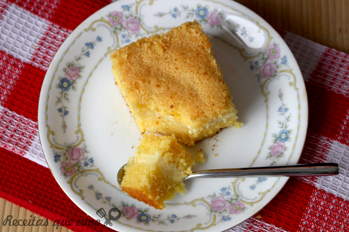 Como fazer bolo de fubá cremoso