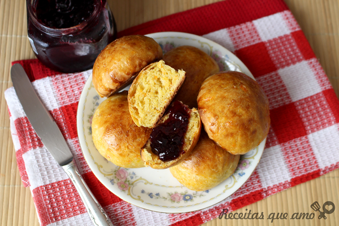 Pão de cenoura caseiro