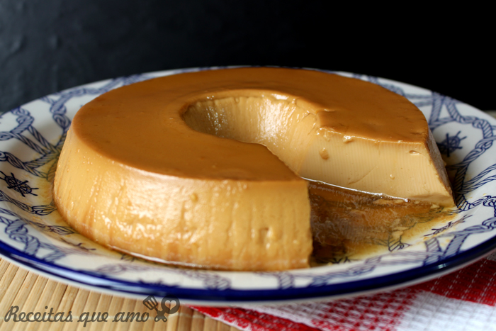 Pudim de doce de leite