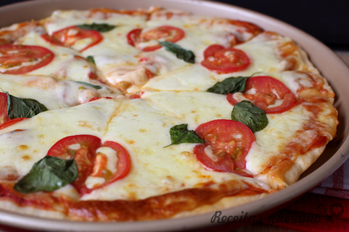 Massa de pizza fácil