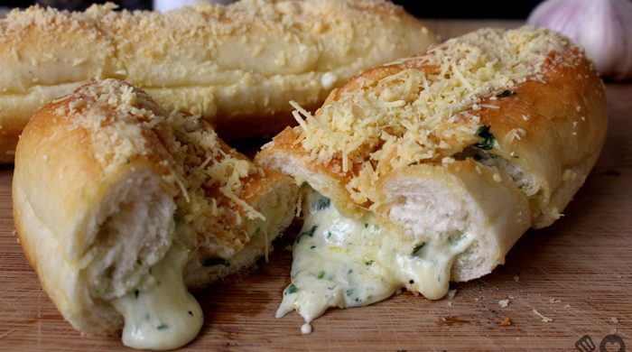 Pão de alho com queijo