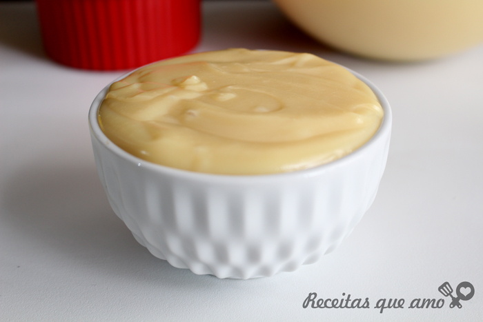 Brigadeiro branco de leite em pó Brigadeiro branco de leite em pó
