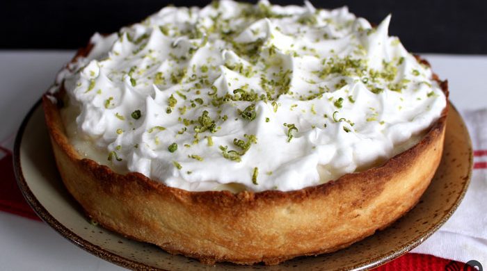 Torta de limão com merengue