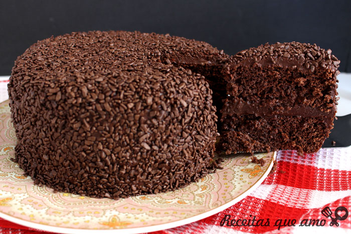 Bolo de chocolate trufado