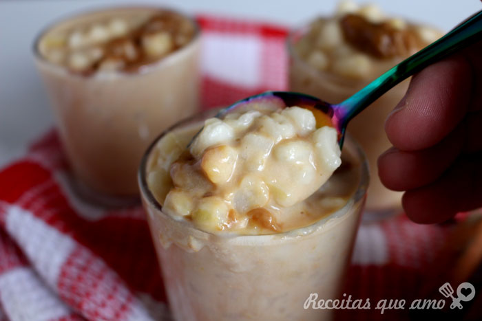 Canjica com doce de leite