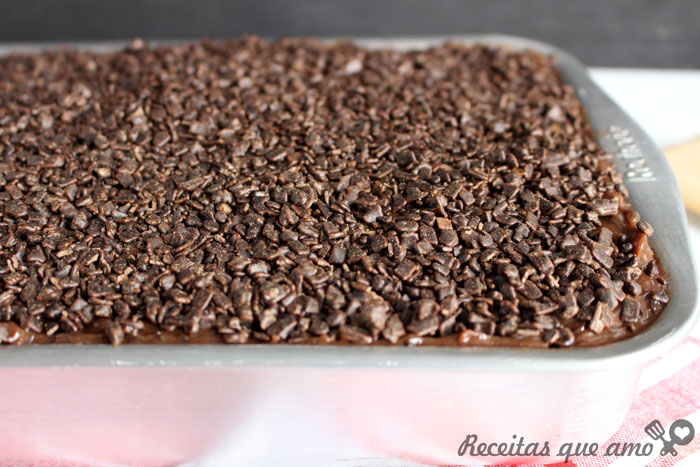 Bolo gelado de brigadeiro