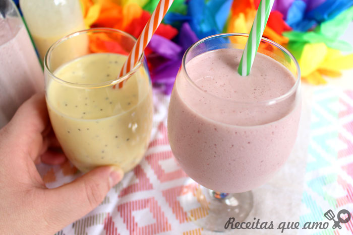 2 batidas com frutas