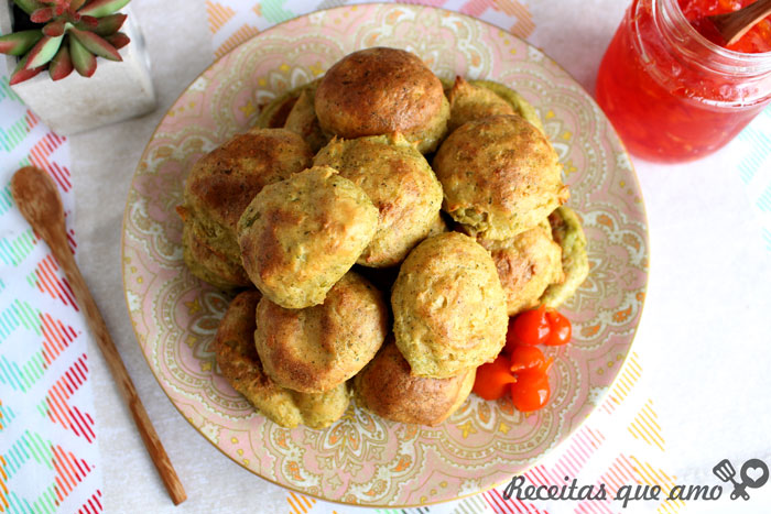 Bolinho de batata com brócolis Bolinho de batata com brócolis
