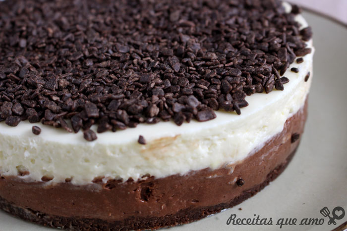 Torta trufada 2 chocolates sem forno
