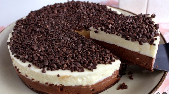 Torta trufada 2 chocolates sem forno
