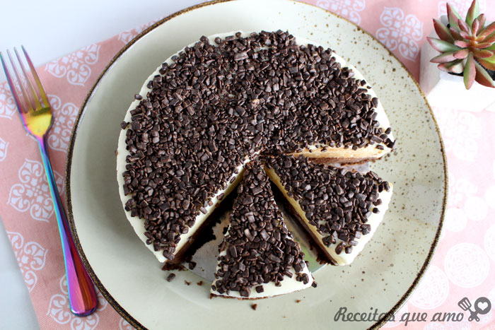 Torta trufada 2 chocolates sem forno