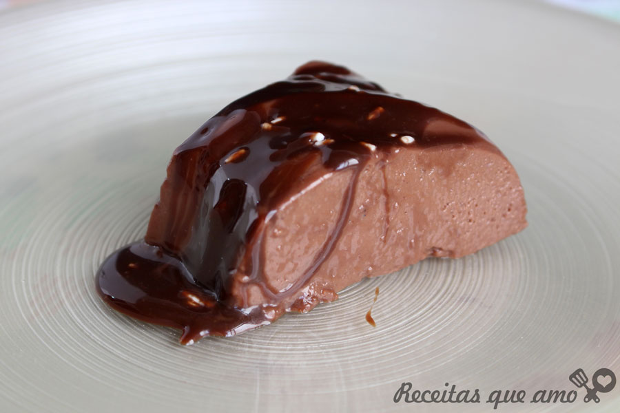 Flan de chocolate sem forno Flan de chocolate sem forno