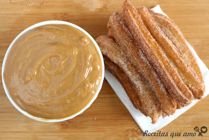 Churros caseiros super fácil Churros caseiros super fácil
