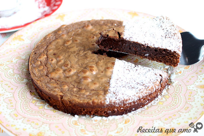 Brownie com 3 ingredientes Brownie com 3 ingredientes