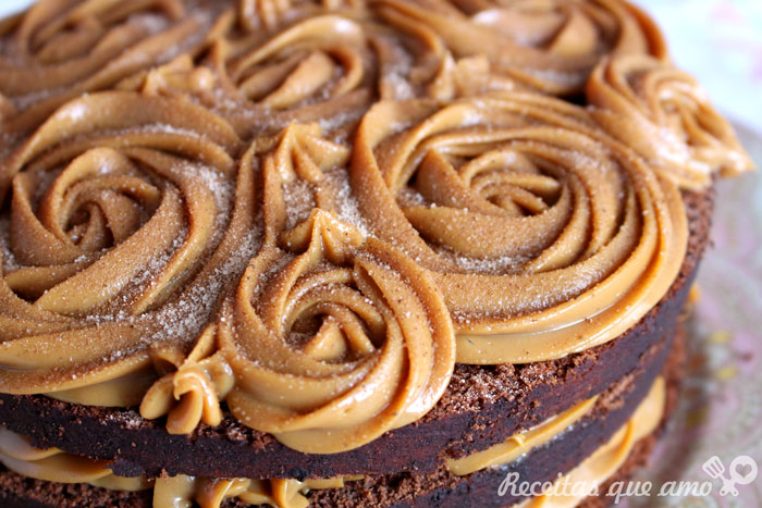 Bolo de chocolate com doce de leite