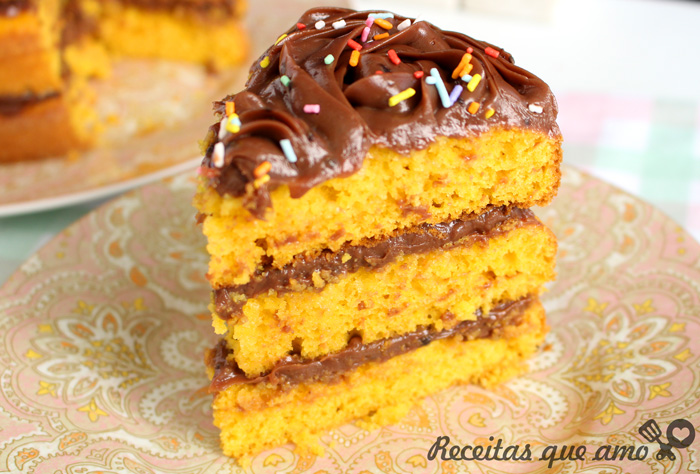 Naked cake de cenoura
