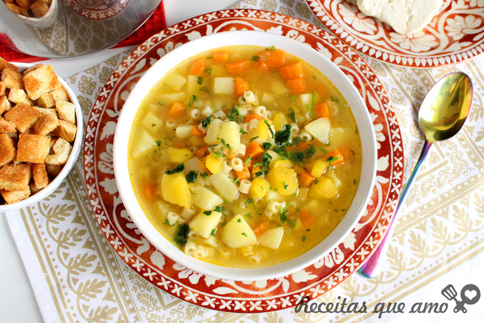Sopa de legumes Sopa de legumes