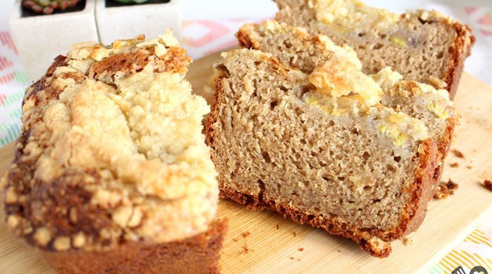 Bolo de banana com crocante