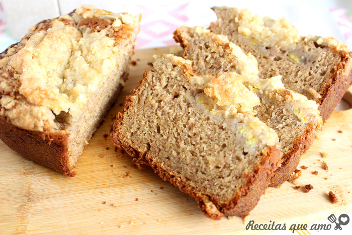 Bolo de banana com crocante Bolo de banana com crocante