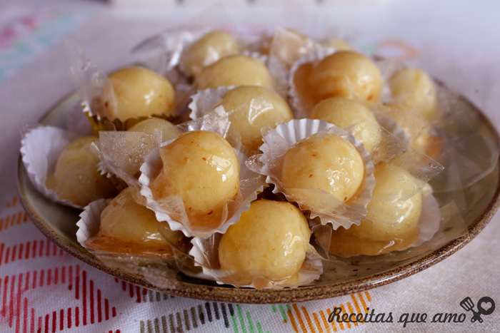Bala de coco baiana